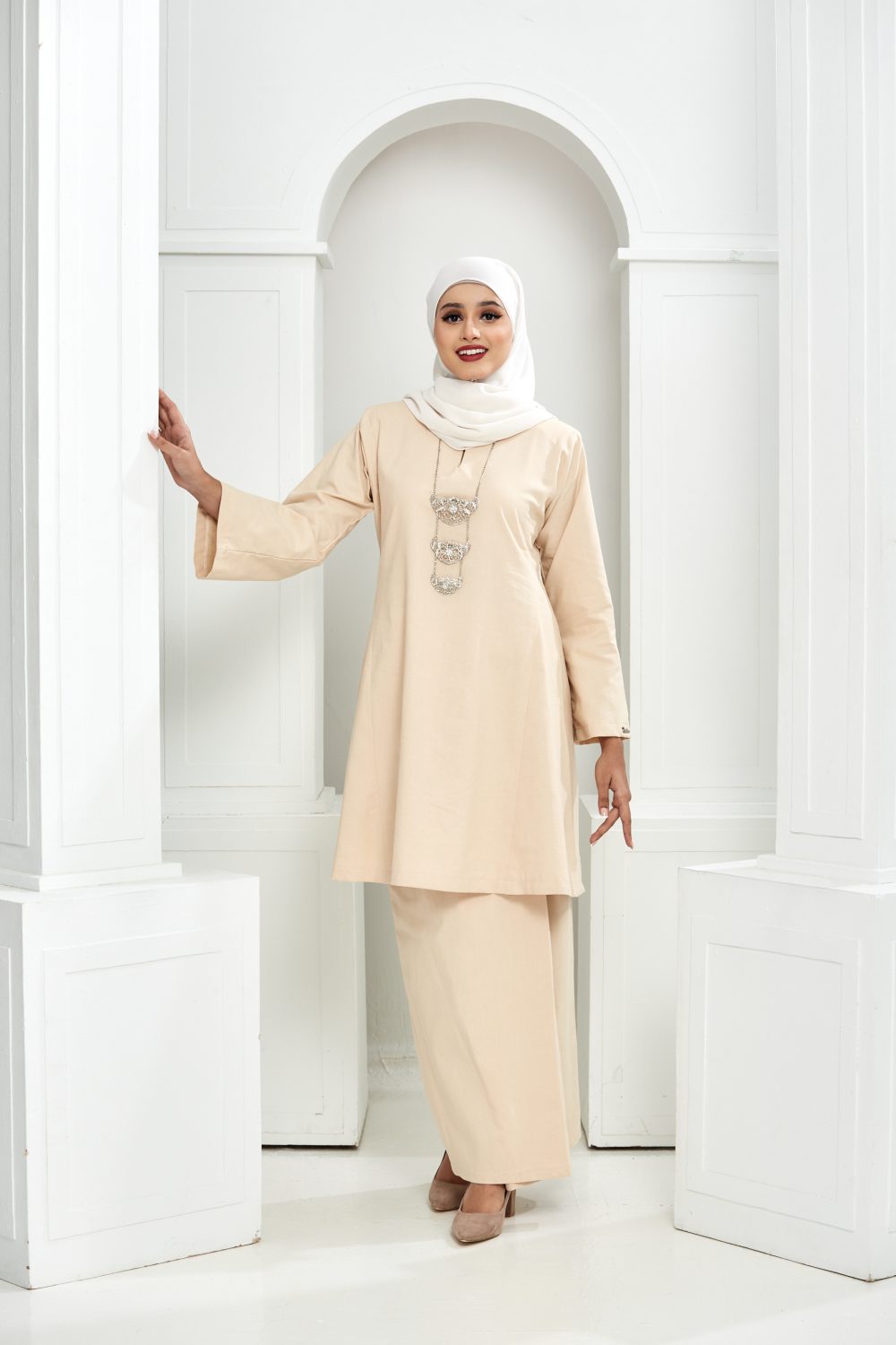 Ratna Sari -Kurung Pesak Labuh - Nude