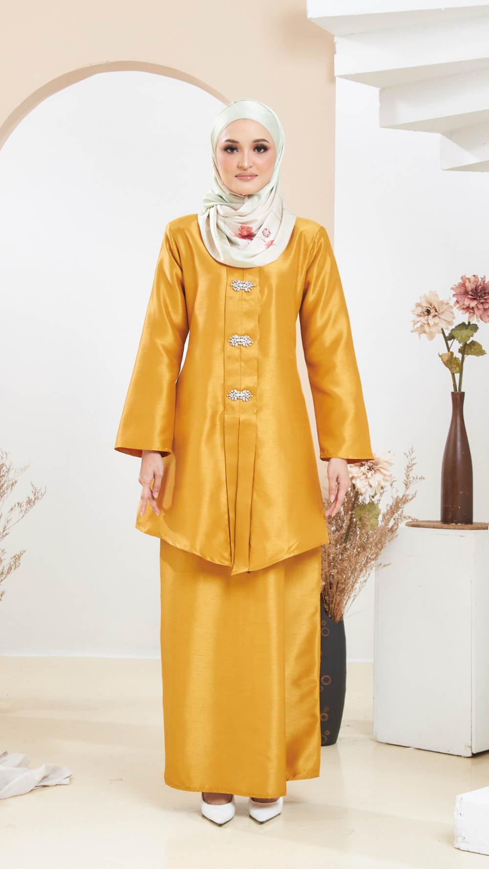 Arabella - Kebaya Manik - Gold