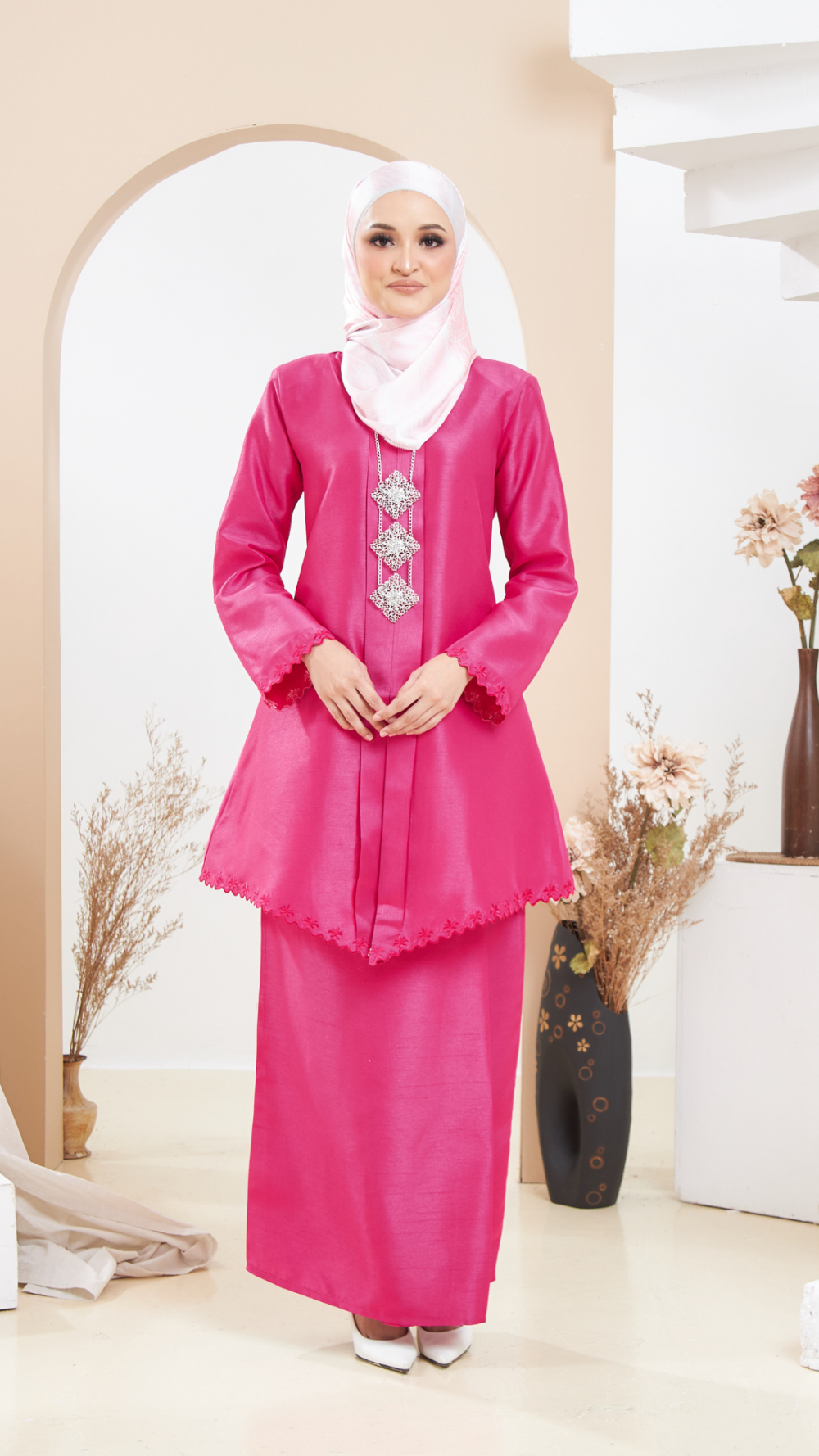 Arabella - Kebaya Sulam - Fushia
