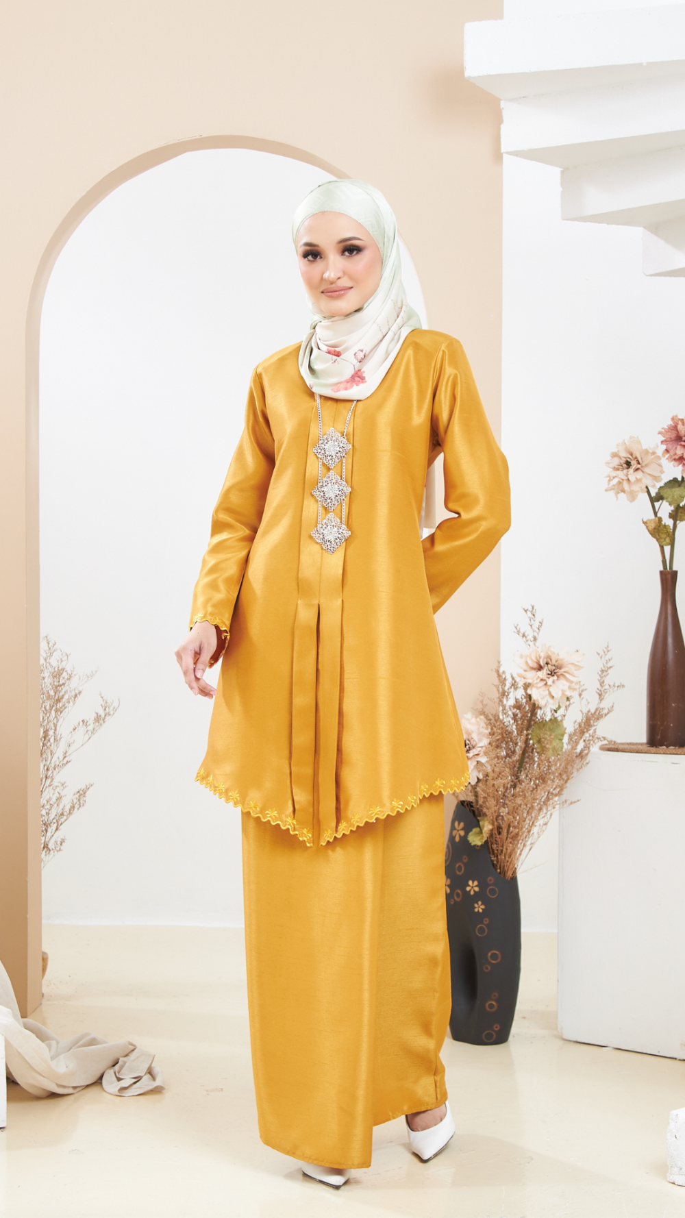 Arabella - Kebaya Sulam - Gold - Image 2