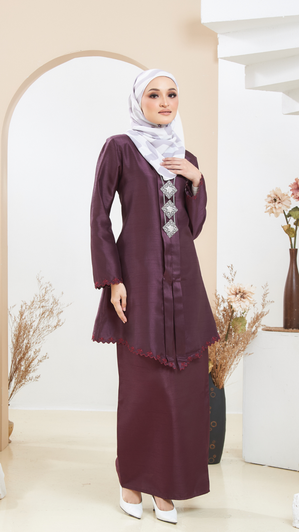 Arabella - Kebaya Sulam - Dark Purple - Image 5