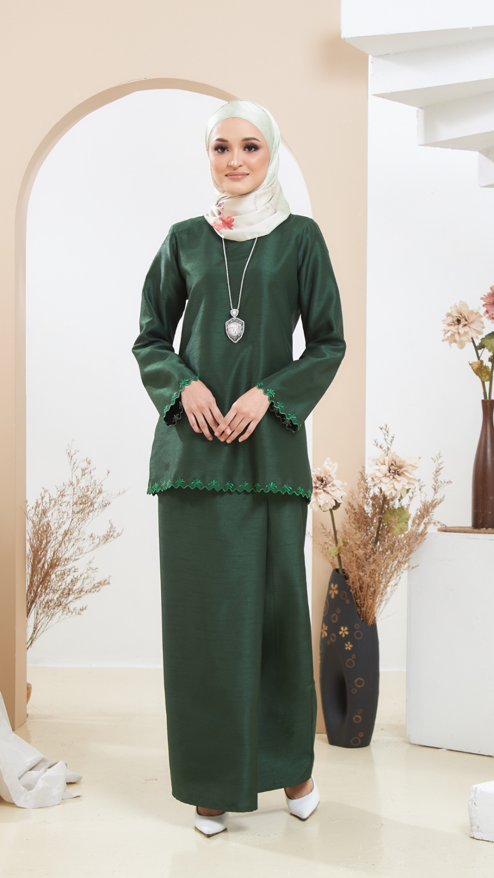 Arabella - Kurung Moden Sulam - Emerald Green