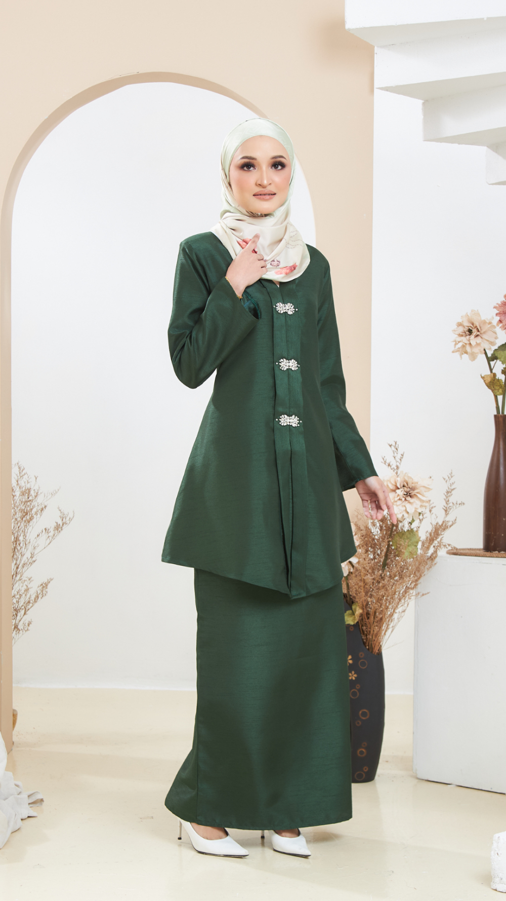Arabella - Kebaya Manik - Emerald Green - Image 2