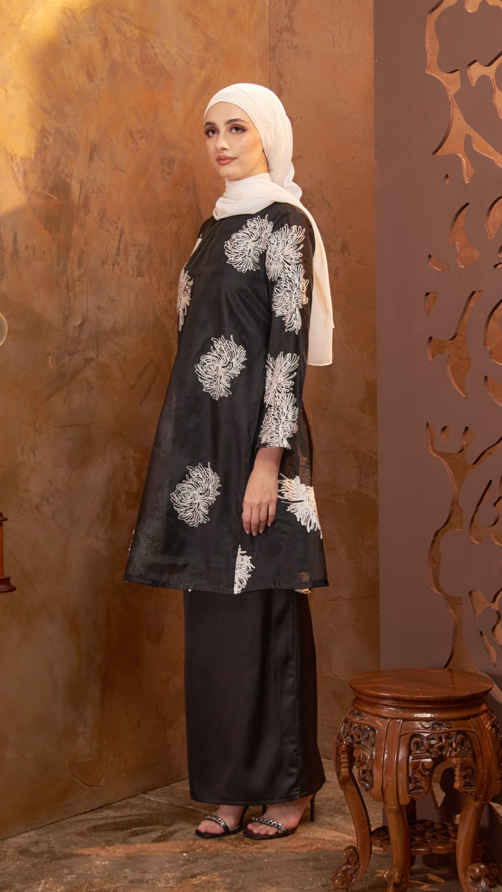 Gurindam - Kurung Pesak Moden - Black - Image 2