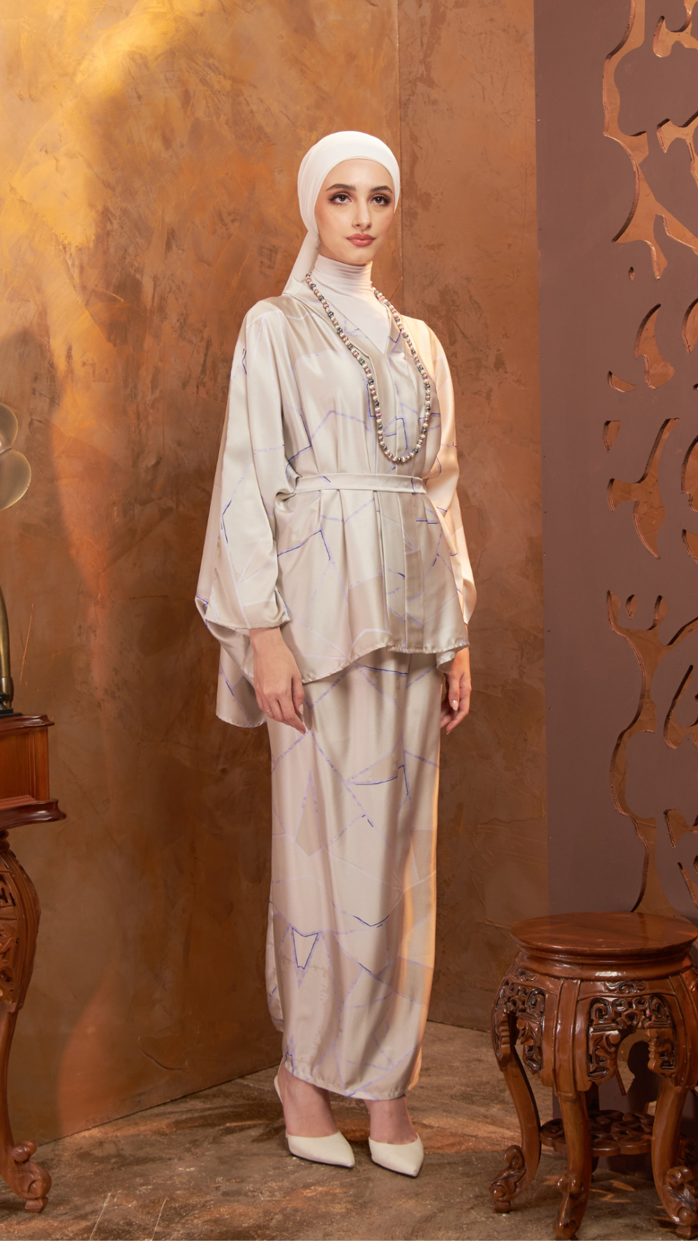 Melodi Abstract- Kebaya Kaftan ( Kain Pleated Satin ) - Cream - Image 3