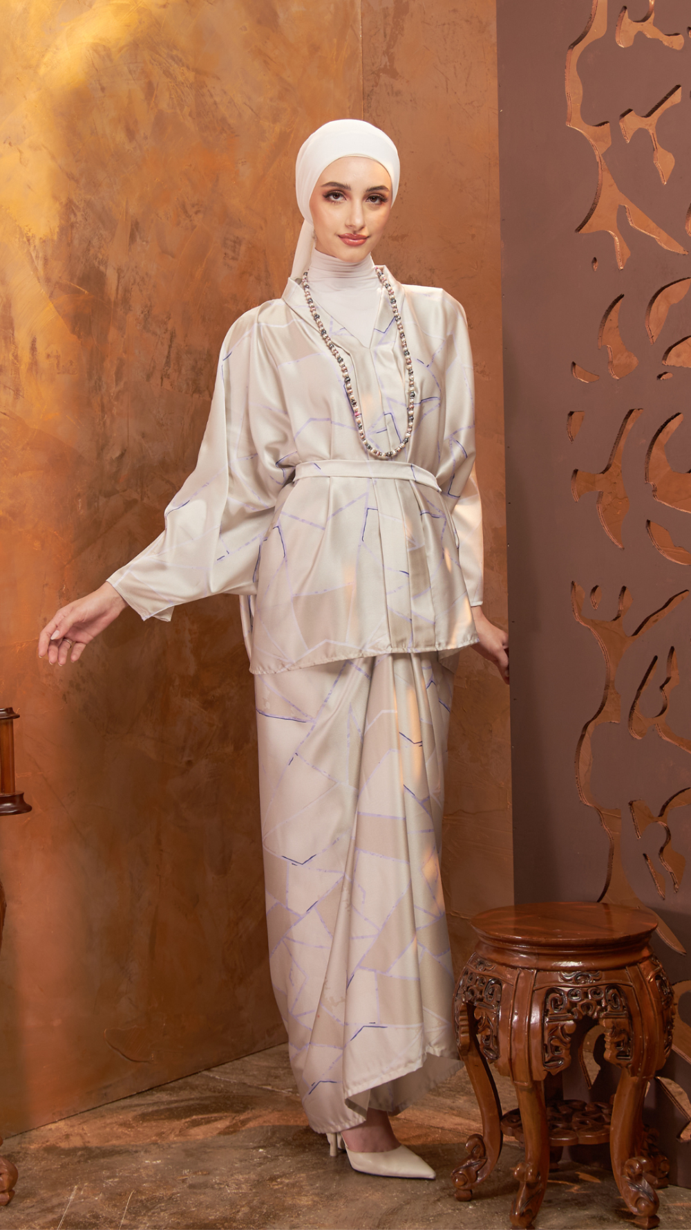 Melodi Abstract- Kebaya Kaftan ( Kain Pario ) - Cream - Image 5