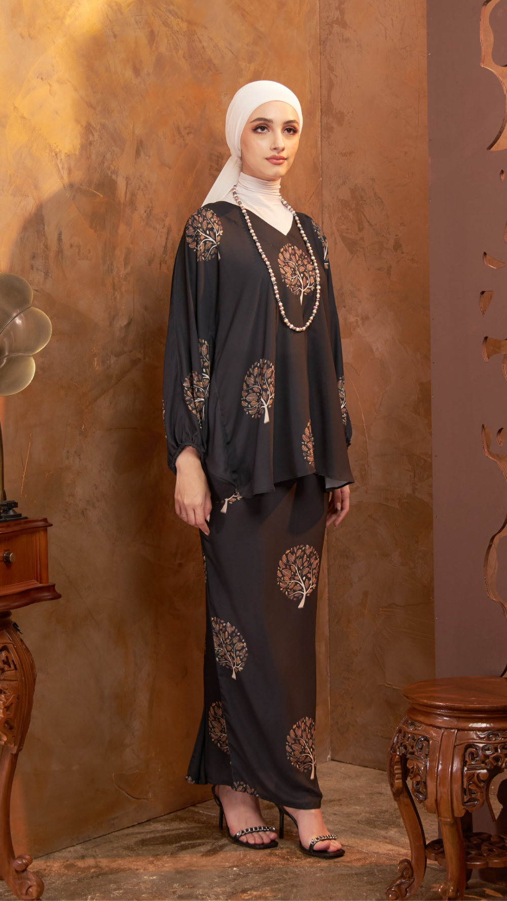 Melodi Flora - Kurung Kaftan ( Kain Pleated Chiffon ) - Brown - Image 3