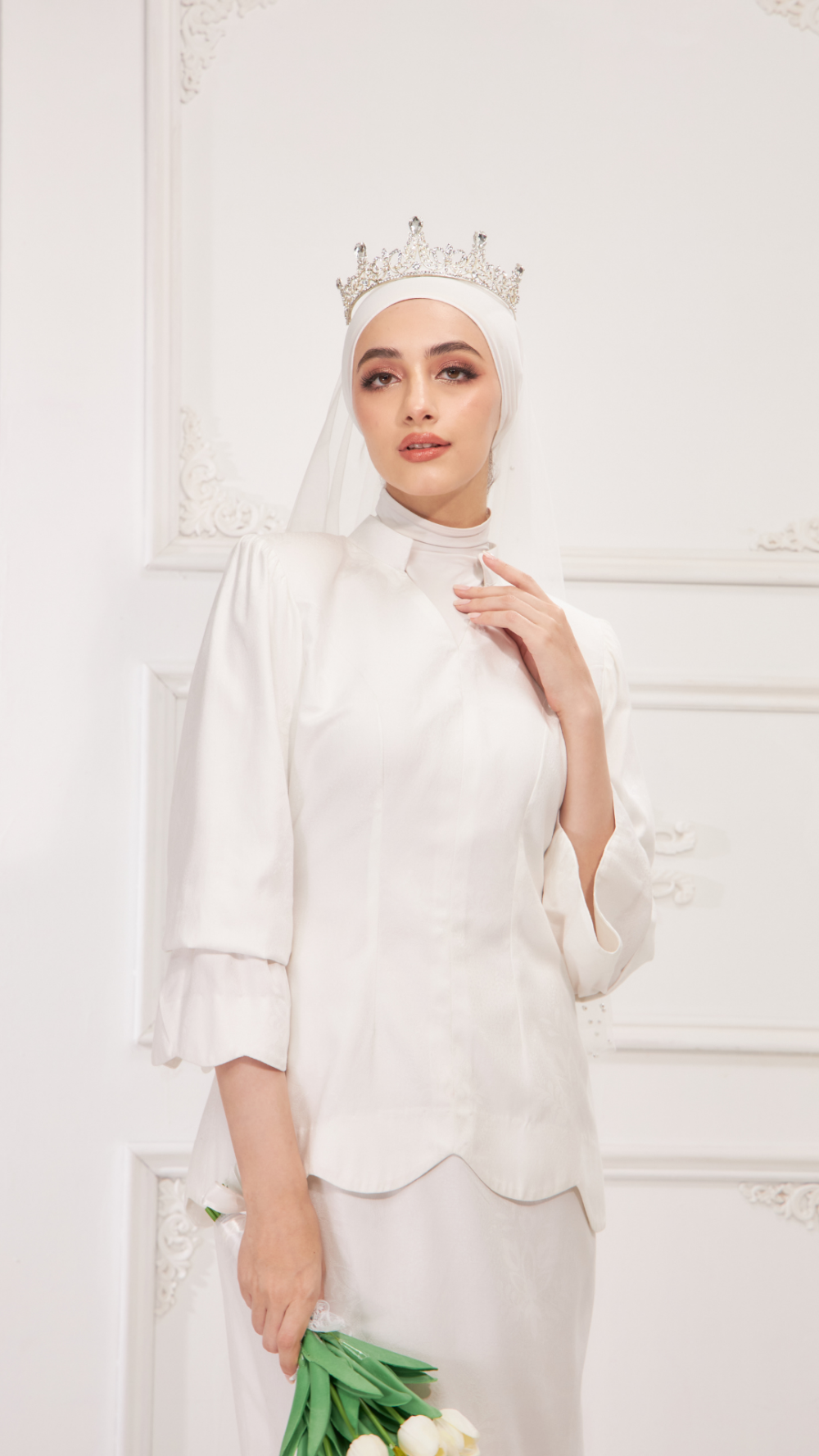 Suri - Kurung Moden - White (Pre-Order) - Image 6