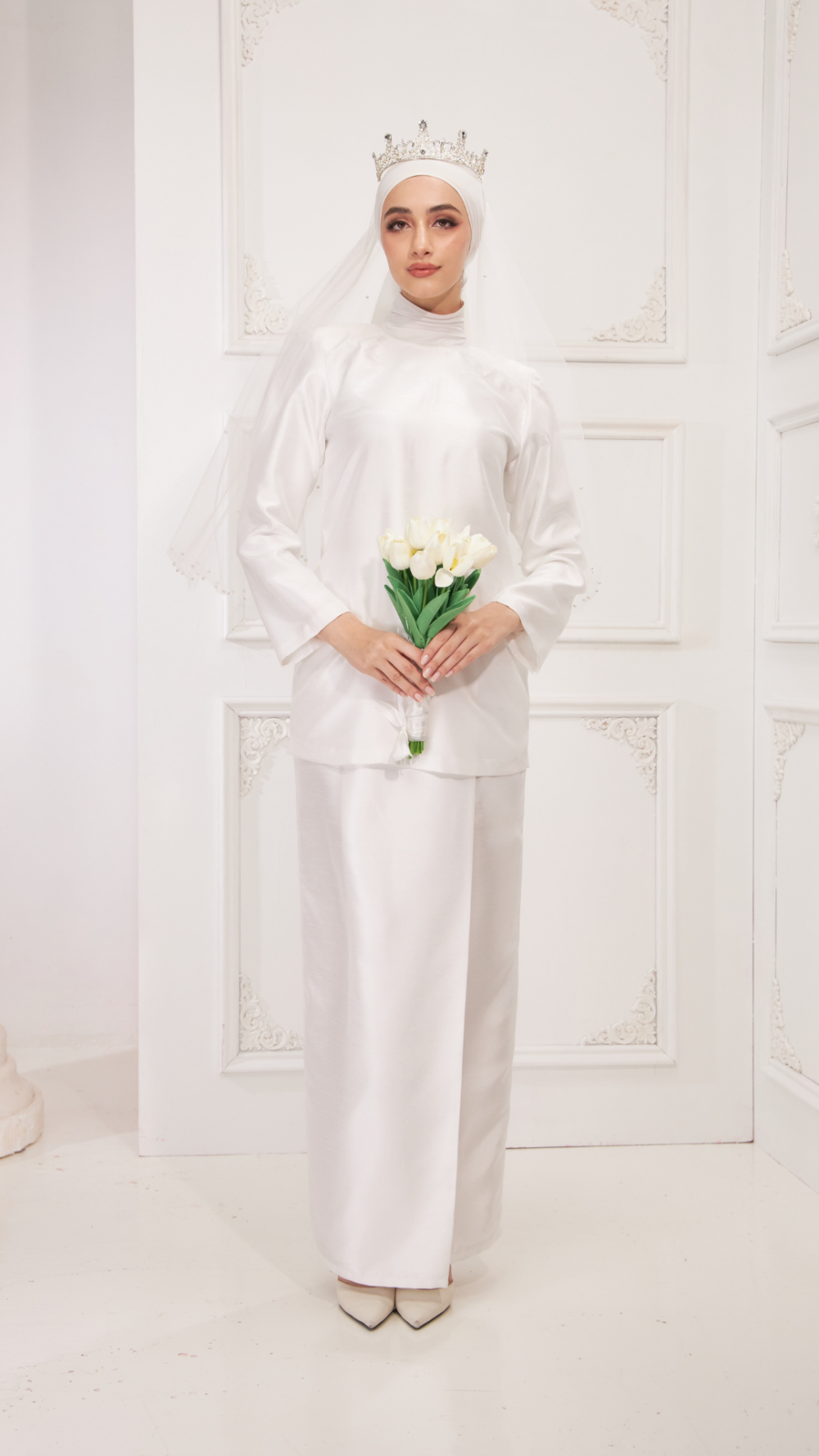 Kesuma - Kurung Moden Pendek - White (Pre-Order)