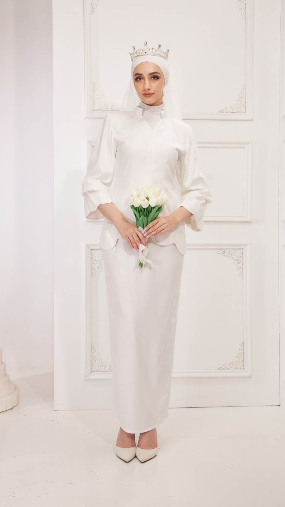 Suri - Kurung Moden - White (Pre-Order)