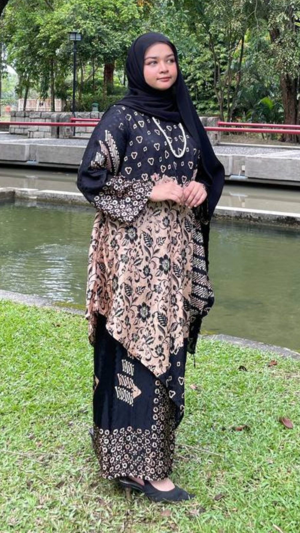 Mentari - Kurung Moden Labuh - Black - Image 2