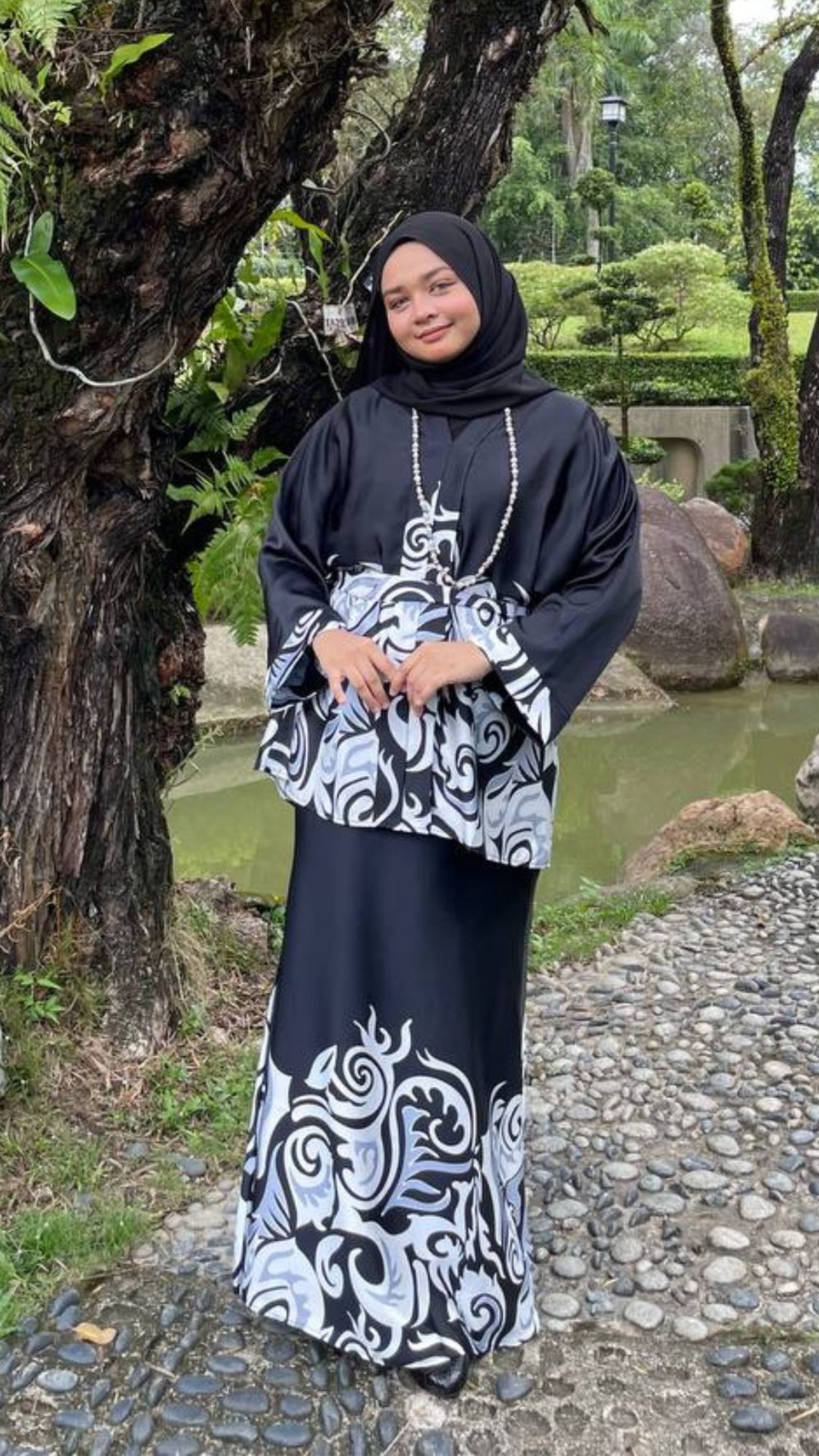 Seri Kandi - Kaftan Kurung - Black