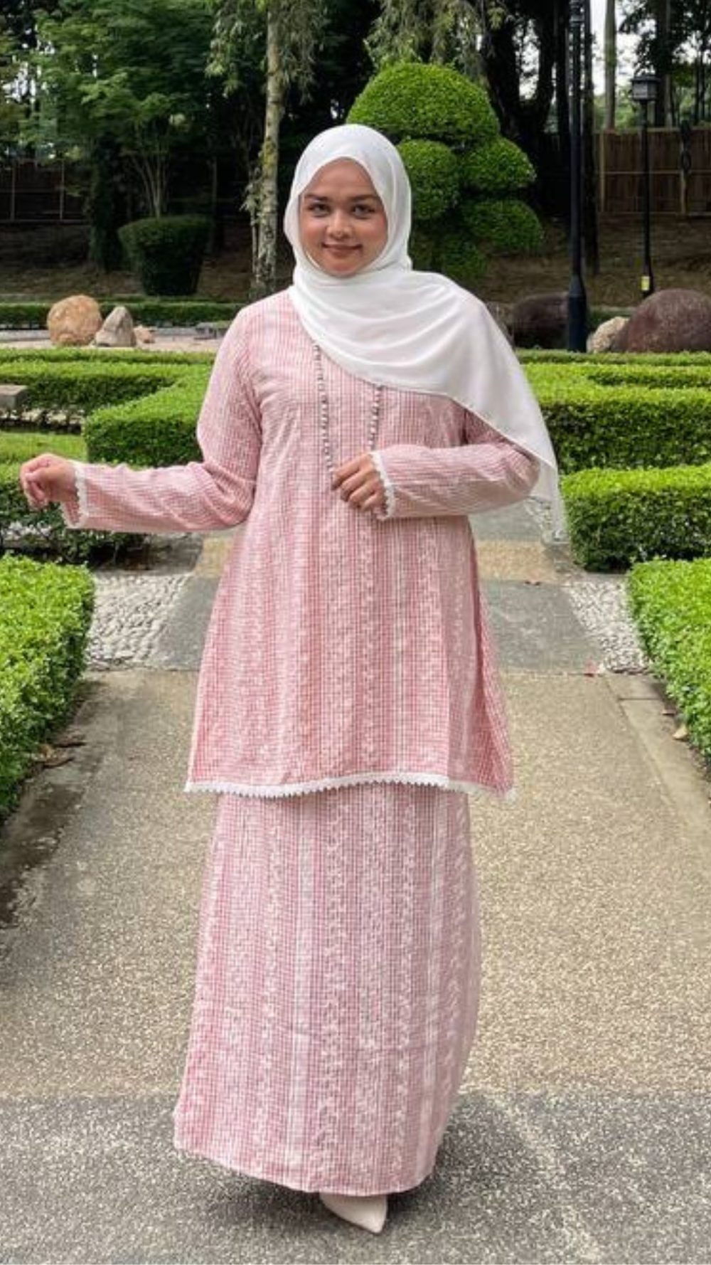 Nilam Sari - Kurung Moden Pendek - Pink - Image 2