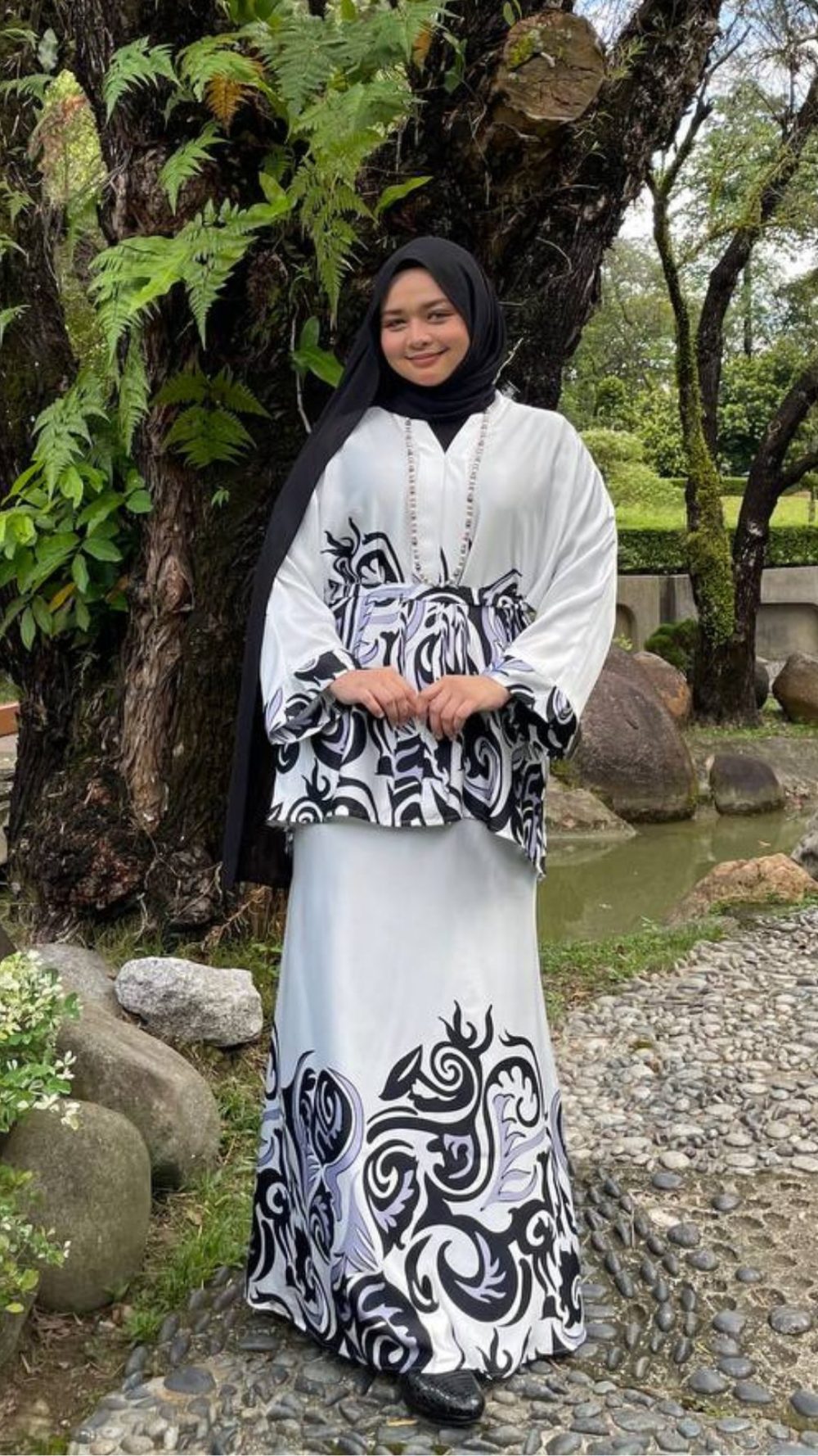 Seri Kandi - Kaftan Kurung - White