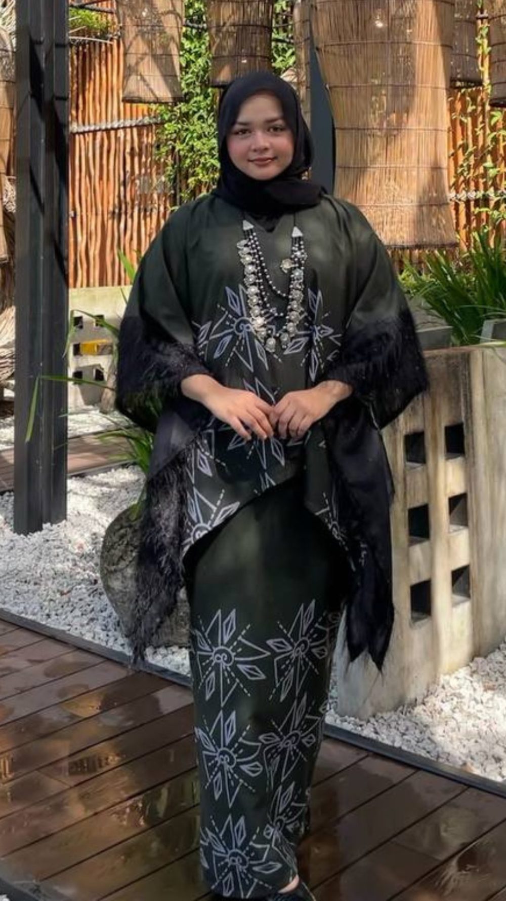 Melur - Kurung Kaftan - Dark Green