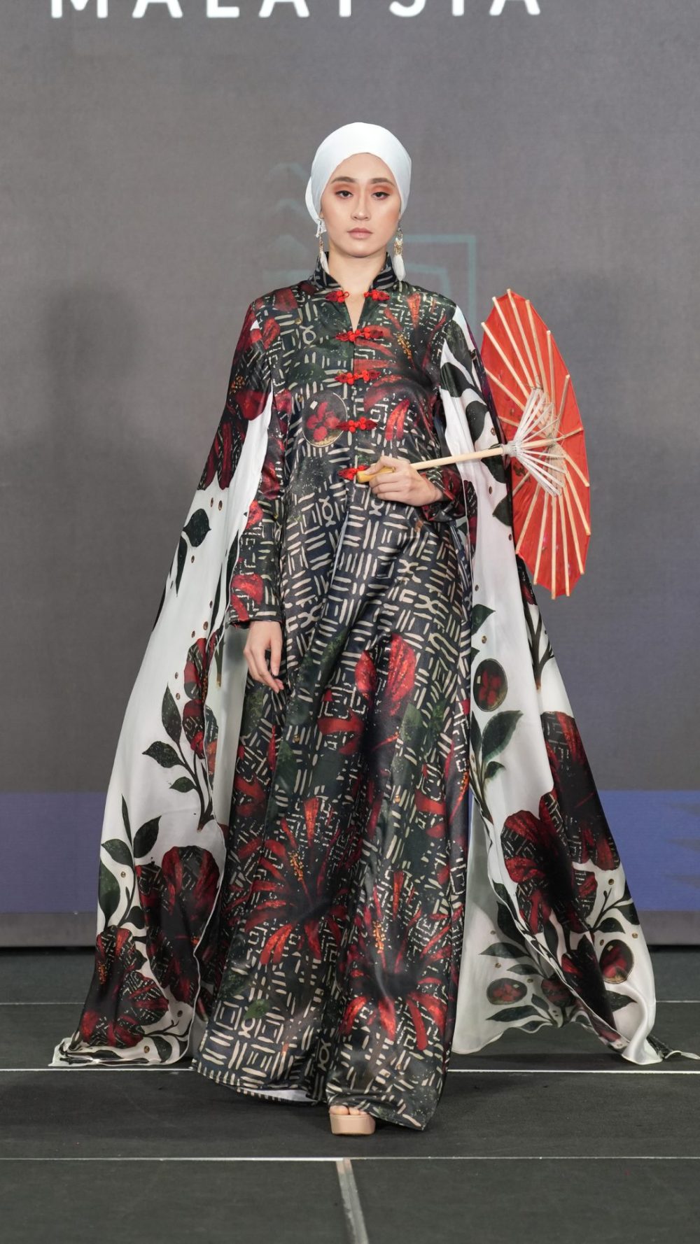 Pesona Jade - Cheongsam Dress - Red Black - Image 5