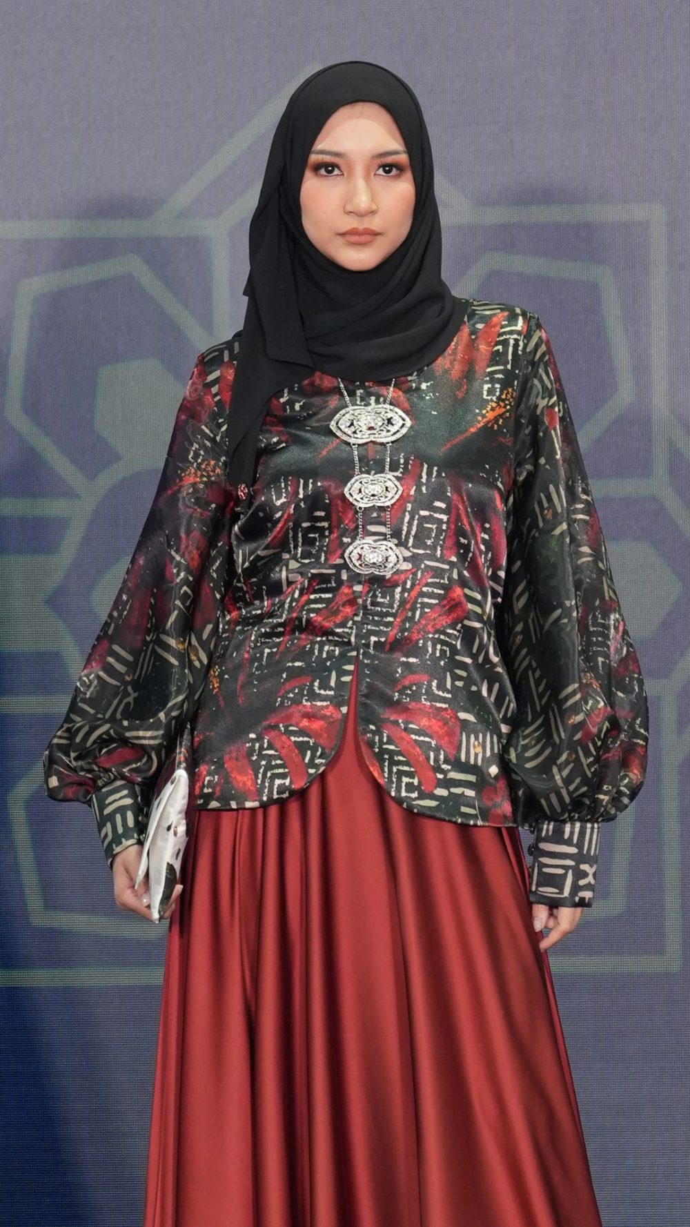 Seri Raya - Kurung Moden Pendek - Red Black - Image 3