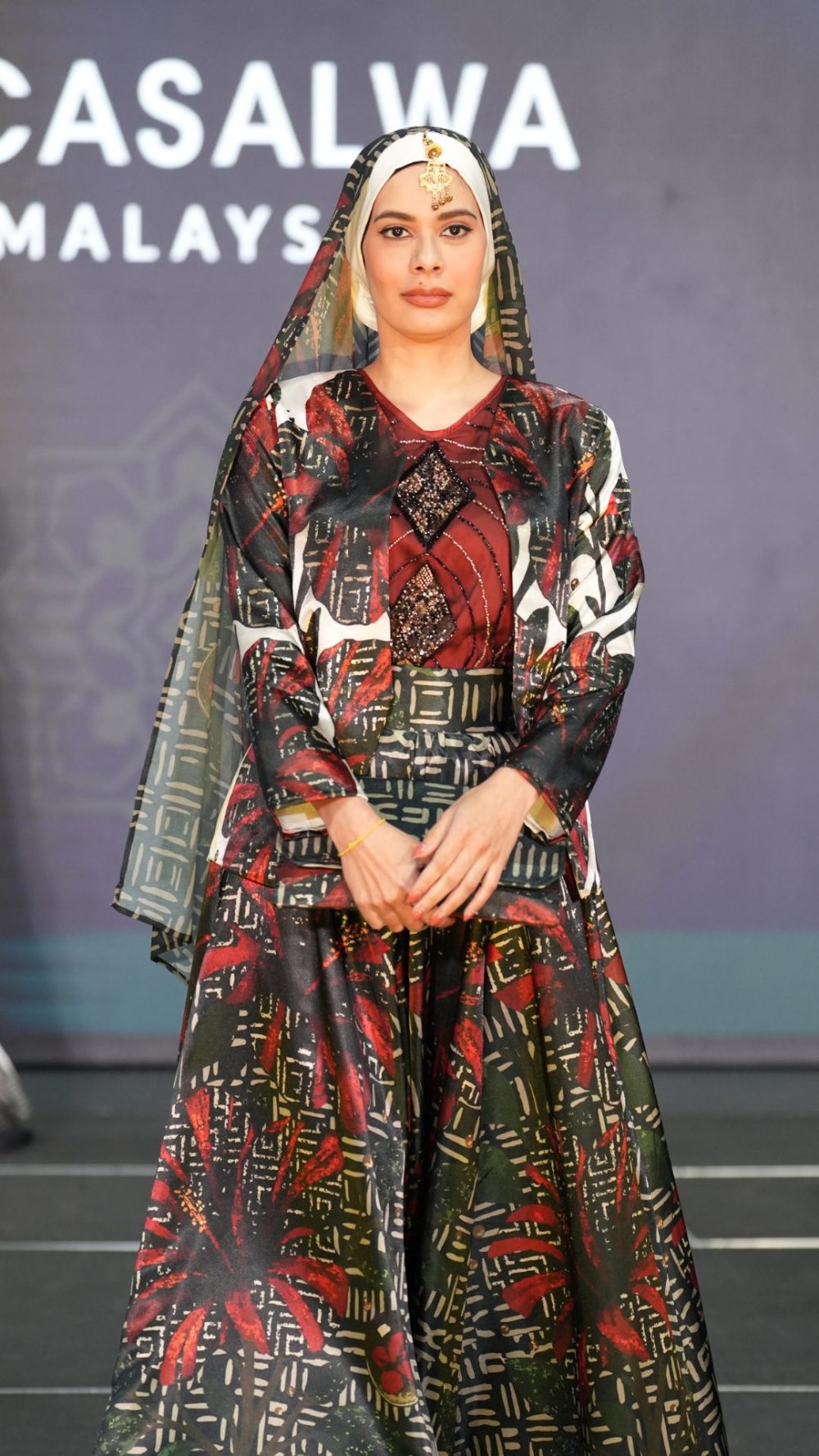 Lagenda Nilam - Top, Cardigan & Skirt - Red Black - Image 3